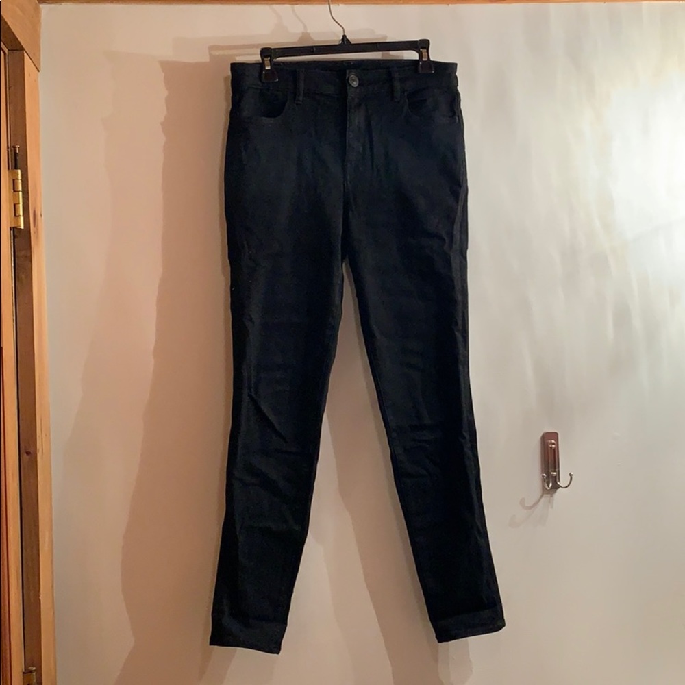 AE black stretchy jeggings